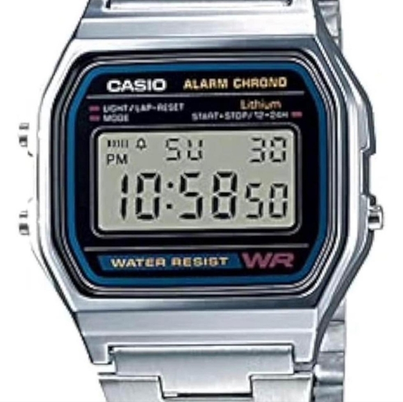 Casio - Picture 2 of 3